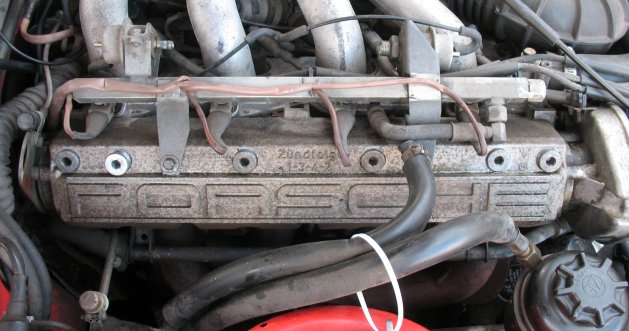 Porsche 944 Fuel Rail